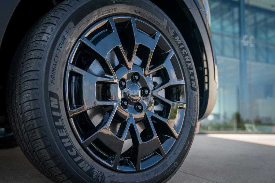 Колеса Kia Telluride Nightfall 2020 года  (фото 21 из 32)